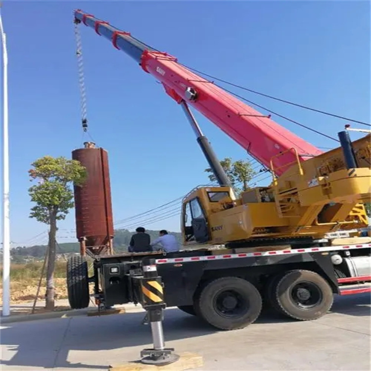 蓬安专业吊车租赁多少钱