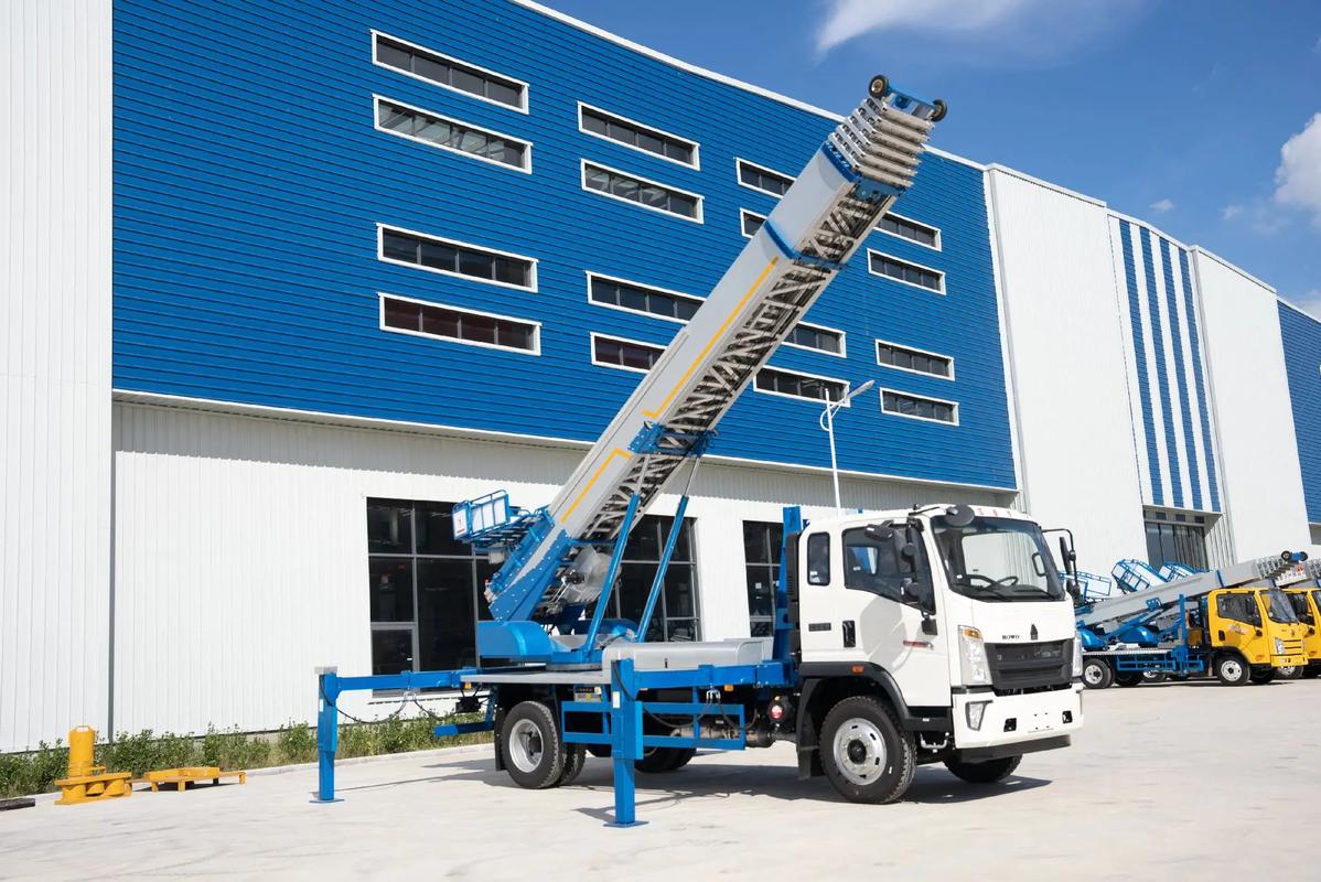 蓬安小型云梯车上料车租赁多少钱